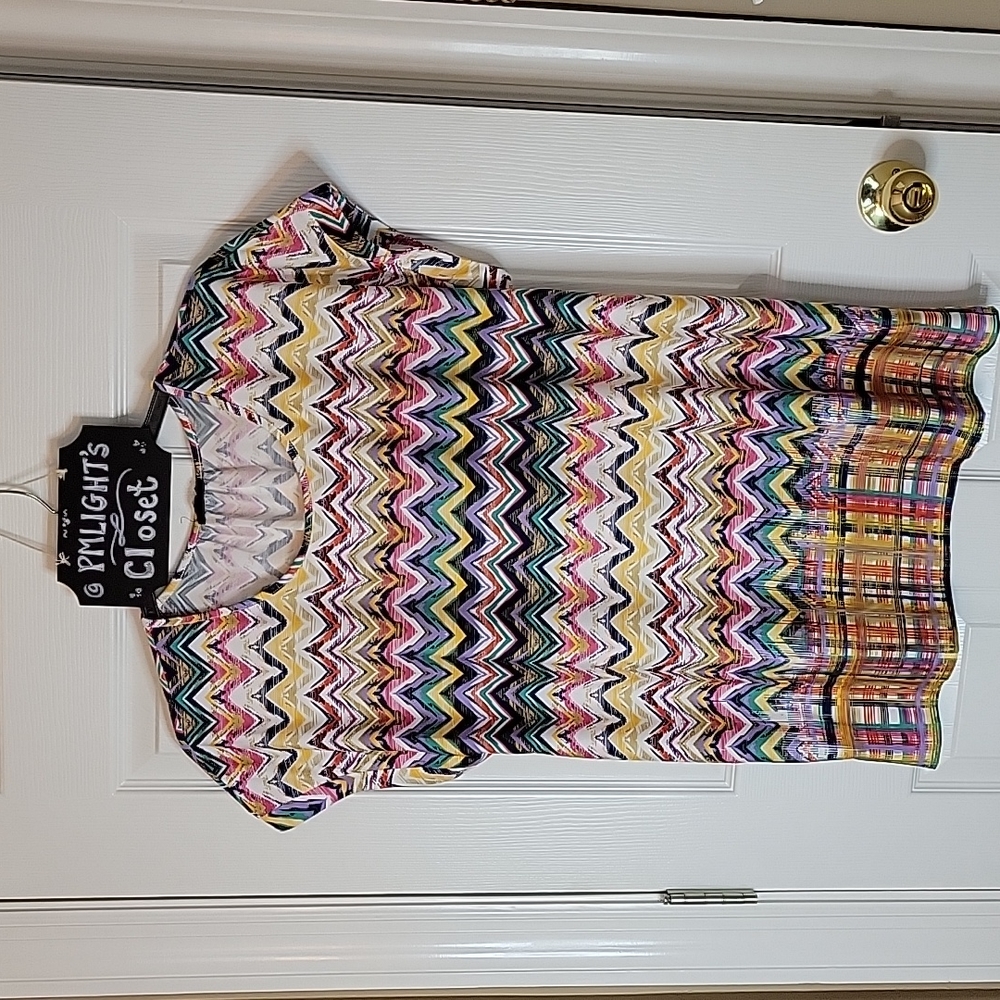Tacera Tunic Blouse Cap Sleeve XL Chevron Plaid Multi-Colored